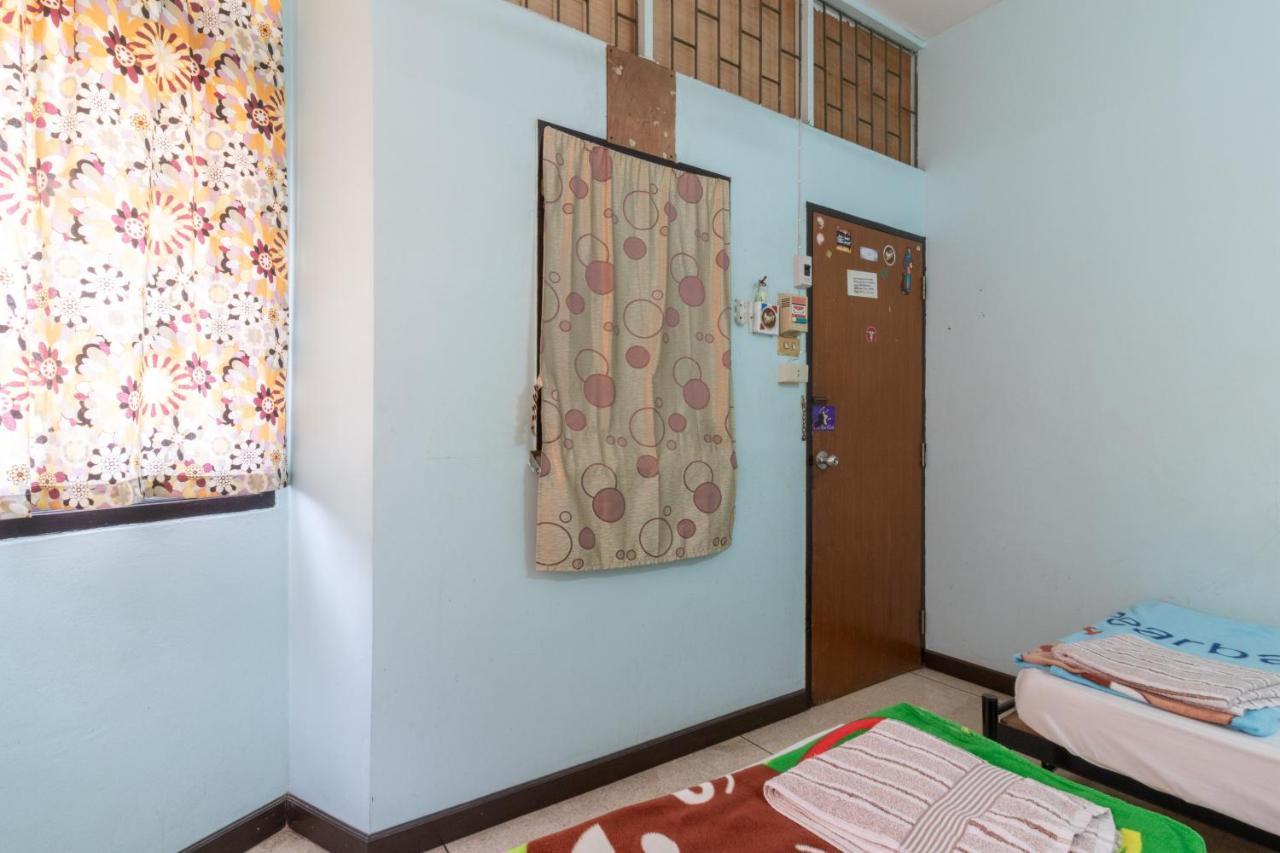 7 Holder Guesthouse Bangkok Kültér fotó